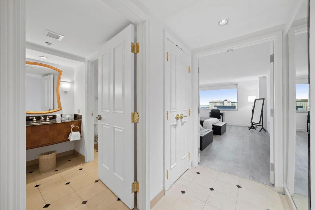 Two Bold Beachfront By Cozysuites * Atlantic City