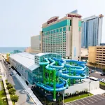 Two Bold Beachfront Condos By Cozysuites